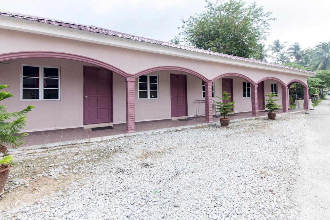 Kampung Guest House Pantai Cenang  Eksteriør bilde