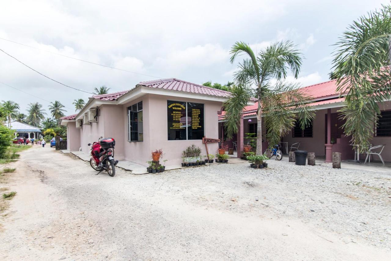 Kampung Guest House Pantai Cenang  Eksteriør bilde